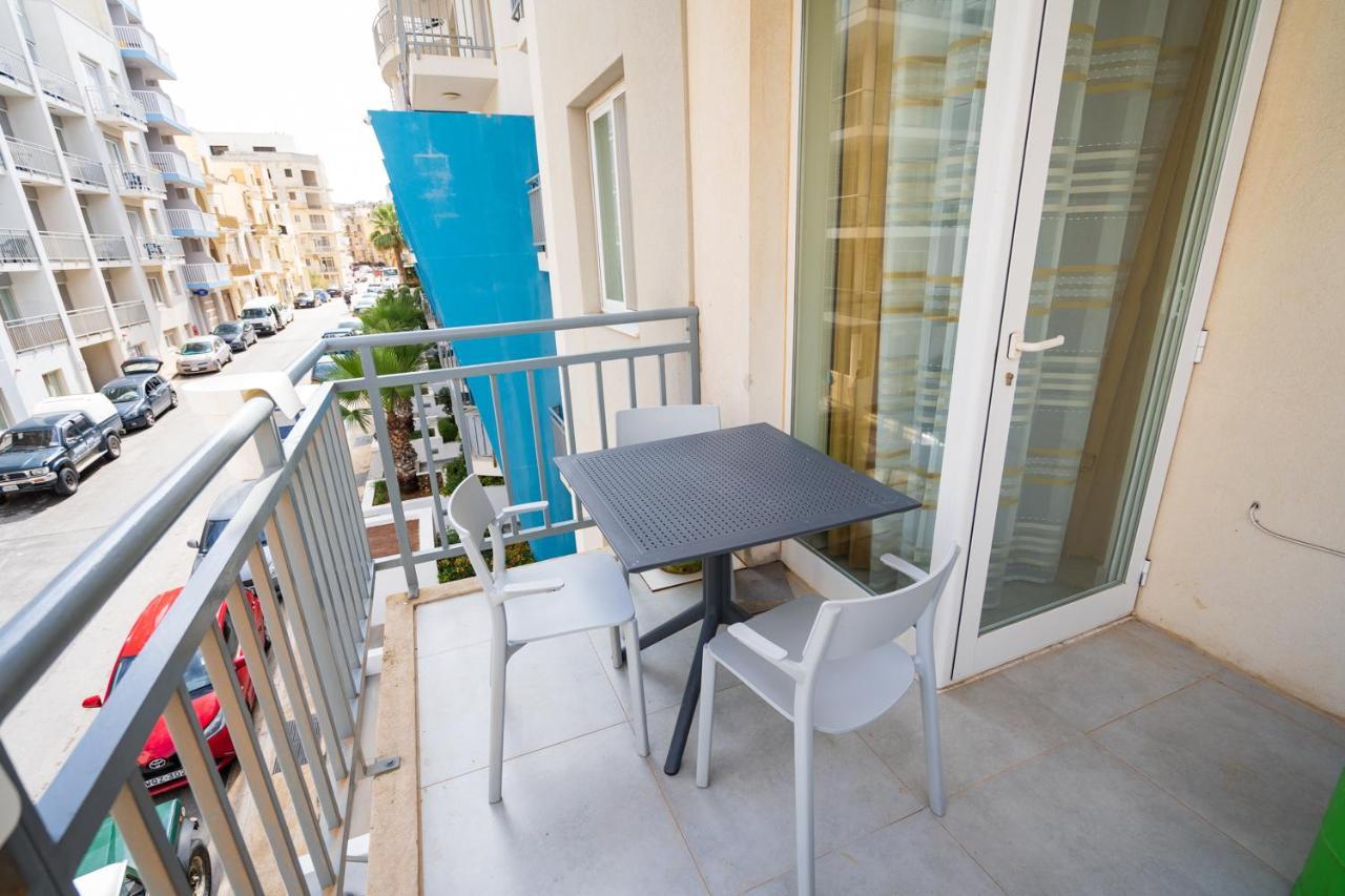 Red Rose Apartment Marsalforn Екстериор снимка