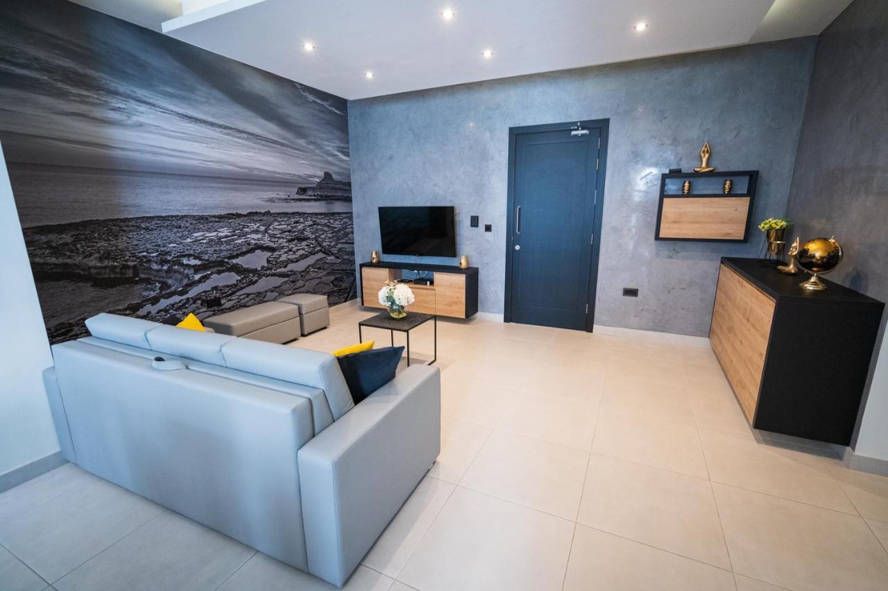 Red Rose Apartment Marsalforn Екстериор снимка
