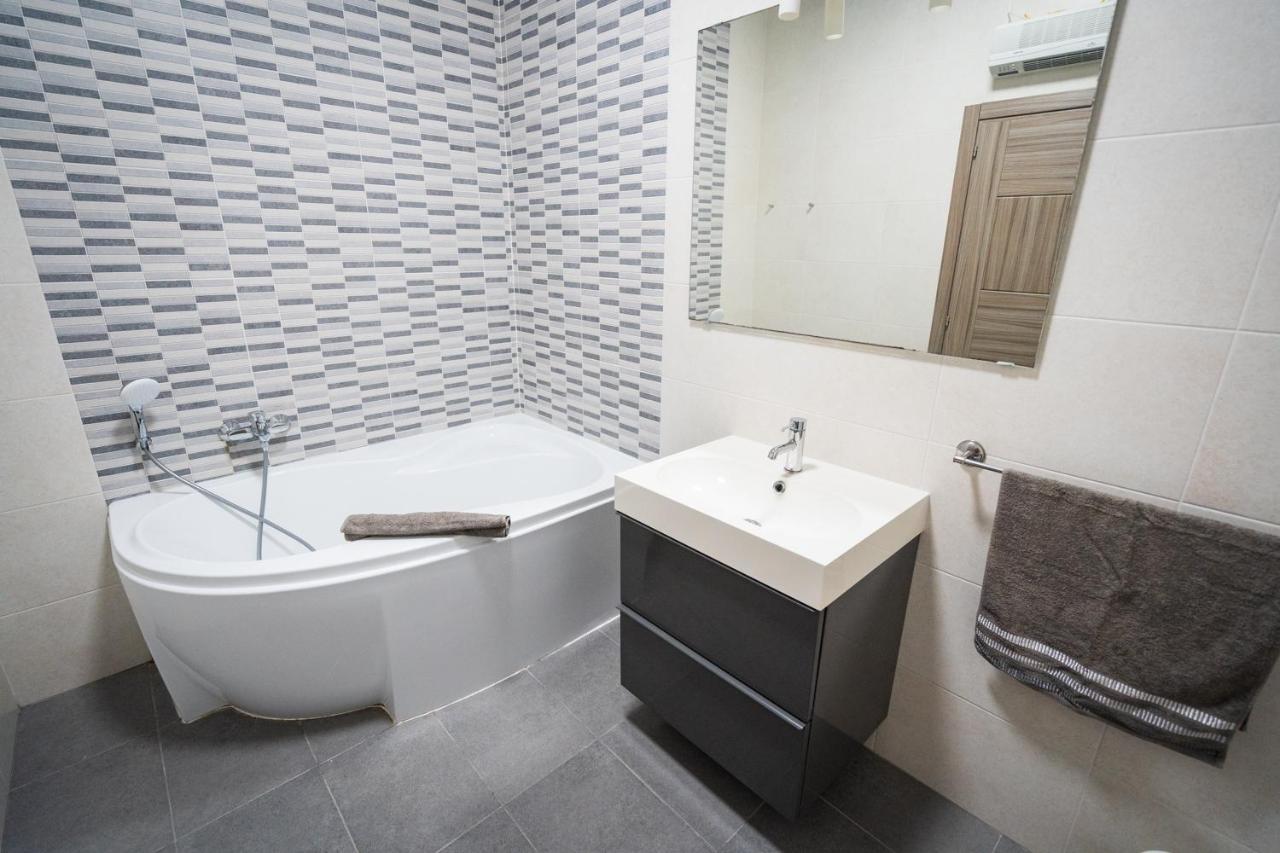 Red Rose Apartment Marsalforn Екстериор снимка