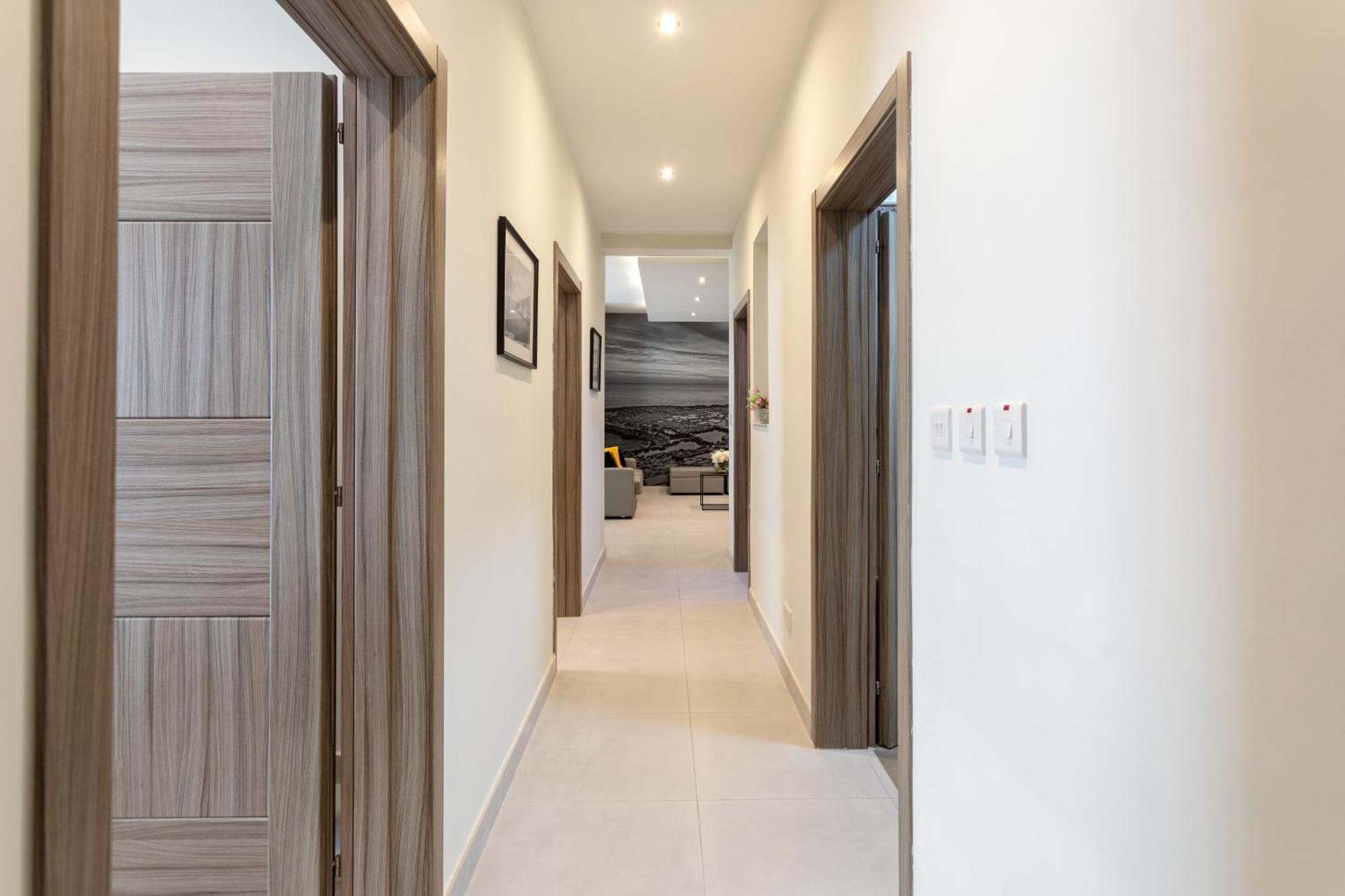 Red Rose Apartment Marsalforn Екстериор снимка