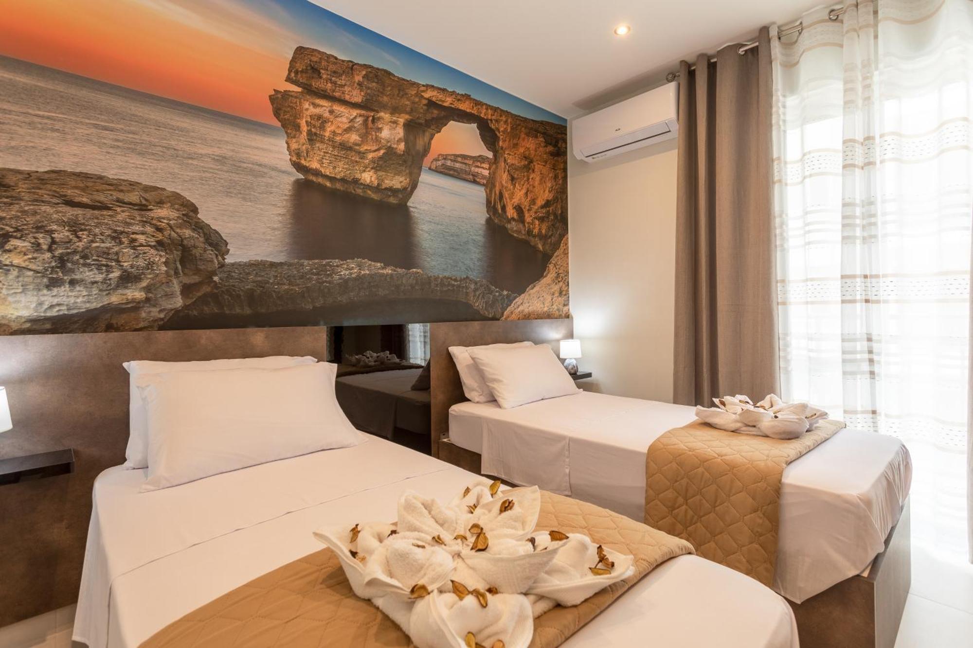 Red Rose Apartment Marsalforn Екстериор снимка